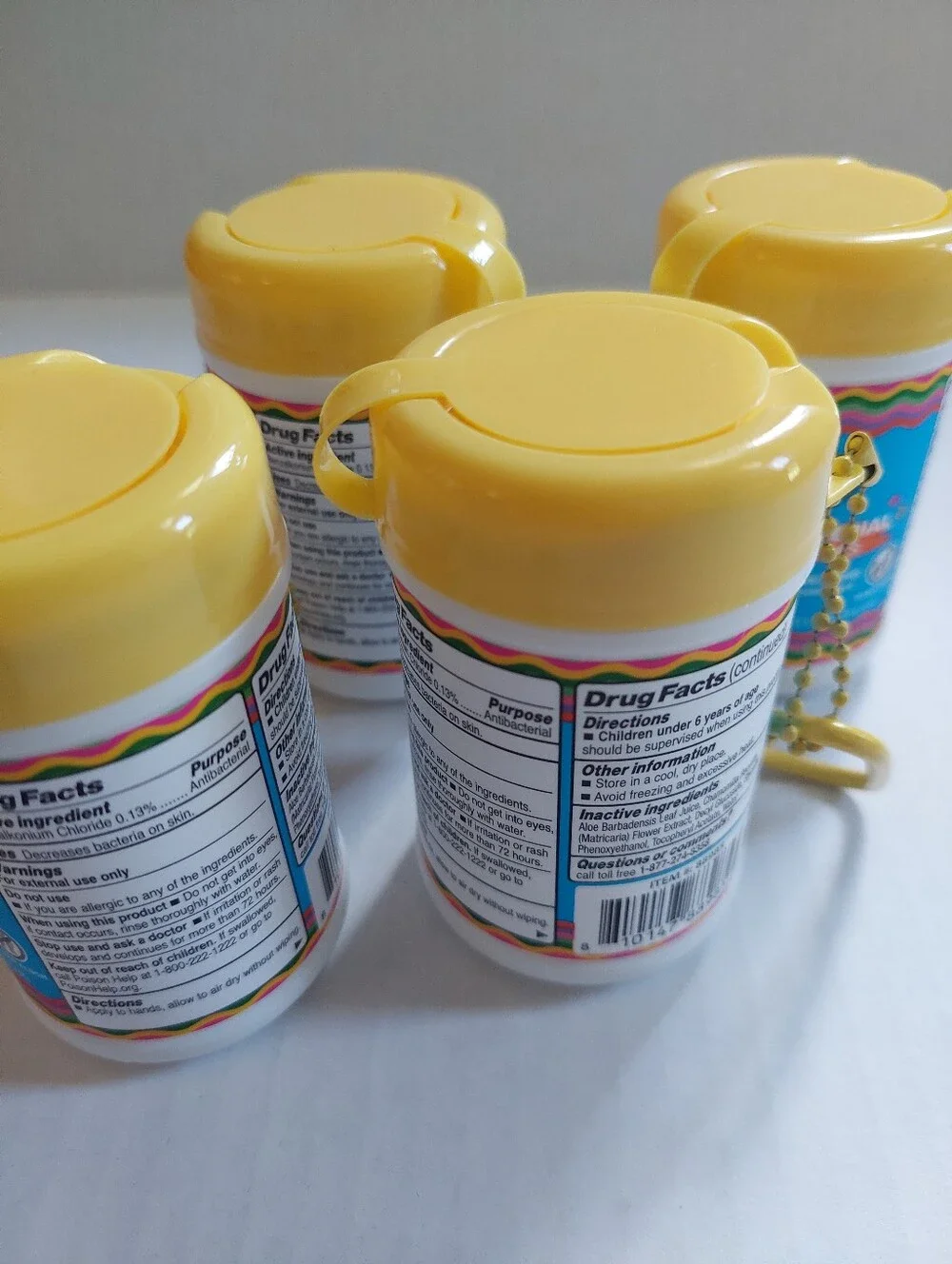 4 Pcs Crayola Antibacterial Hand WIPES Kids  Keychain Backpack Clip Party Favors